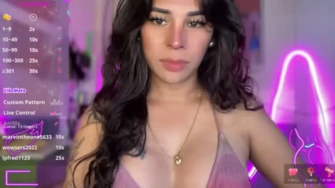 queen amanda online show from 10/13/25, 02:28