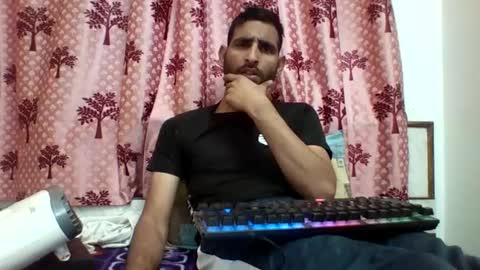 akash online show from 12/12/24, 09:30