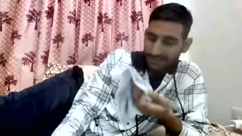 Snapshot of bigcockboy2580 chatting on 10/09/25, 10:35 akash online show from 10/09/25, 10:35
