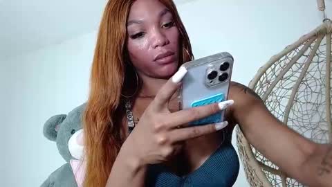 Snapshot of bigcockebonyts chatting on 10/09/25, 05:27 .. online show from 10/09/25, 05:27