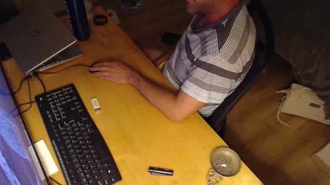 Snapshot of bigcok35spain chatting on 10/01/25, 06:58 bigcok35spain online show from 10/01/25, 06:58