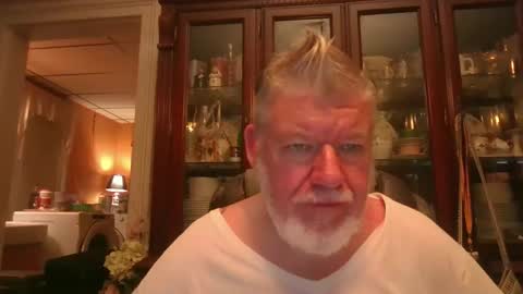Snapshot of bigdaddybear1244 chatting on 06/11/26, 02:33 BigDaddyBear online show from 06/11/26, 02:33