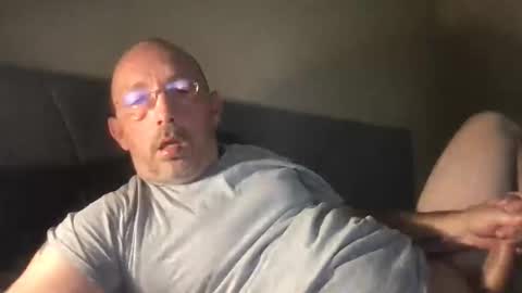 Snapshot of bigdaddydelight chatting on 11/15/25, 06:48 bigdaddydelight online show from 11/15/25, 06:48