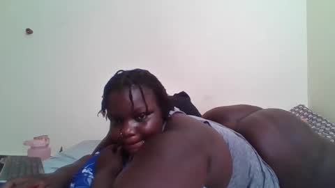 Snapshot of bigdarkass chatting on 01/12/26, 11:48 VIOLET online show from 01/12/26, 11:48