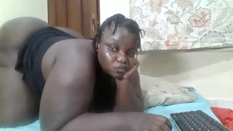 Snapshot of bigdarkass chatting on 05/15/26, 06:15 VIOLET online show from 05/15/26, 06:15