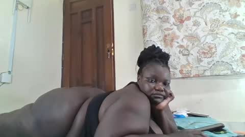 Snapshot of bigdarkass chatting on 06/13/26, 09:07 VIOLET online show from 06/13/26, 09:07