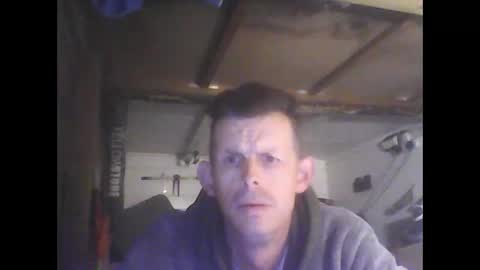 Snapshot of bigdave6996123 chatting on 12/21/25, 04:25 bigdave6996123 online show from 12/21/25, 04:25