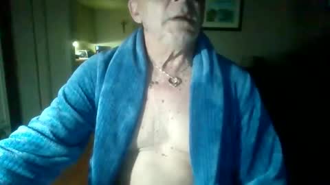 bigdeer58191747802843 online show from 03/09/25, 07:45