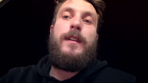 Snapshot of bigdick686268 chatting on 01/31/25, 04:59 Pac Man Sex online show from 01/31/25, 04:59