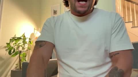 Snapshot of bigdmatty31 chatting on 11/16/25, 11:10 bigdmatty31 online show from 11/16/25, 11:10