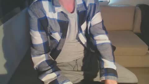 Snapshot of bigdutchenergy chatting on 10/24/25, 08:49 BigDutchEnergy online show from 10/24/25, 08:49