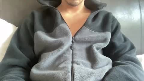 Snapshot of biggbrown12 chatting on 05/13/26, 11:29 bigbrown online show from 05/13/26, 11:29
