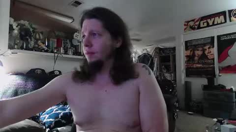 biggerisbetter21 online show from 09/15/25, 03:56