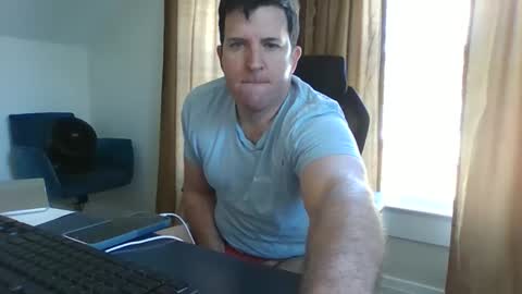 Snapshot of biggestballsonchatu chatting on 11/28/25, 05:48 BiggestBallsOnChatr online show from 11/28/25, 05:48