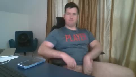 Snapshot of biggestballsonchatu chatting on 12/04/25, 09:12 BiggestBallsOnChatr online show from 12/04/25, 09:12