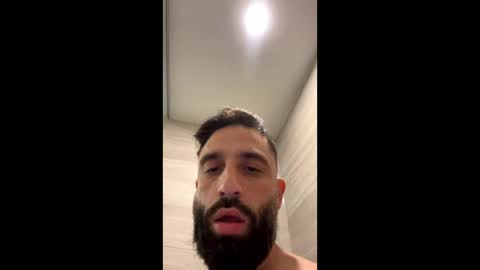 Snapshot of biggestdickyet chatting on 09/18/25, 01:46 biggestdickyet online show from 09/18/25, 01:46