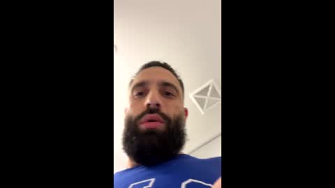 Snapshot of biggestdickyet chatting on 09/23/25, 03:42 biggestdickyet online show from 09/23/25, 03:42