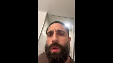 Snapshot of biggestdickyet chatting on 10/28/25, 01:31 biggestdickyet online show from 10/28/25, 01:31