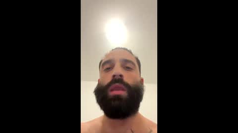 Snapshot of biggestdickyet chatting on 11/28/25, 02:58 biggestdickyet online show from 11/28/25, 02:58