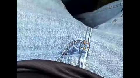 Snapshot of biggpappy69 chatting on 12/17/25, 06:14 biggpappy69 online show from 12/17/25, 06:14