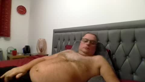 bigguy2014 online show from 11/02/25, 09:17