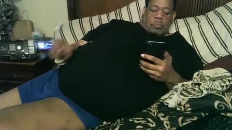 Snapshot of biggyscorpio chatting on 10/20/25, 05:41 biggyscorpio online show from 10/20/25, 05:41