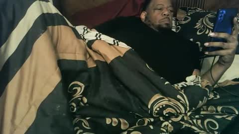 Snapshot of biggyscorpio chatting on 10/27/25, 06:17 biggyscorpio online show from 10/27/25, 06:17