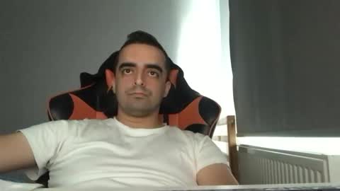 Snapshot of bighead3dcock chatting on 10/27/25, 10:41 bighead3dcock online show from 10/27/25, 10:41