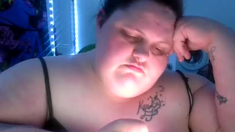 Snapshot of bigmama91 chatting on 10/20/25, 01:00 bigmama91 online show from 10/20/25, 01:00