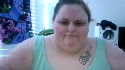 Snapshot of bigmama91 chatting on 10/27/25, 03:38 bigmama91 online show from 10/27/25, 03:38