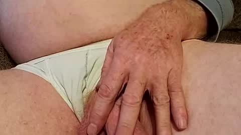 Red online show from 11/15/25, 12:41