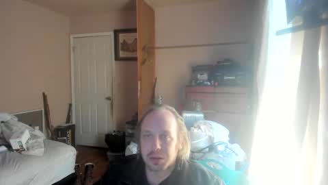 Snapshot of bigmike20129020 chatting on 12/15/24, 03:42 bigmike20129020 online show from 12/15/24, 03:42
