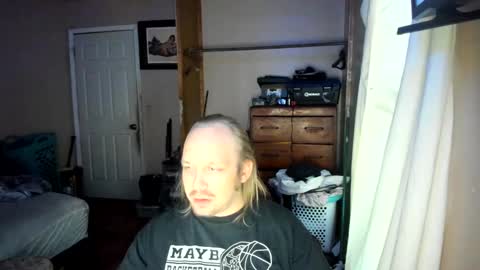 Snapshot of bigmike20129020 chatting on 02/17/25, 12:10 bigmike20129020 online show from 02/17/25, 12:10