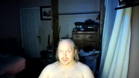 Snapshot of bigmike20129020 chatting on 02/17/25, 06:20 bigmike20129020 online show from 02/17/25, 06:20