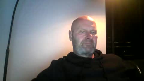 bigmike3339 online show from 12/30/24, 06:05