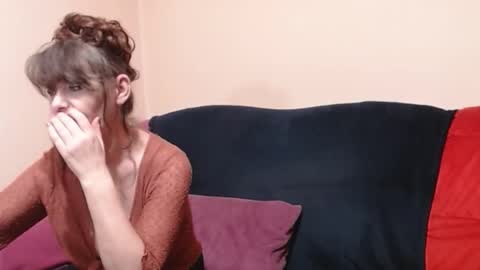 Snapshot of bigpussylipskiss chatting on 11/29/25, 08:45 Sophia online show from 11/29/25, 08:45