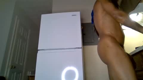 Snapshot of bigpussypump chatting on 09/18/25, 06:21 bigpussypump online show from 09/18/25, 06:21