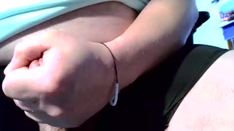 Snapshot of bigsmilekyle chatting on 09/09/25, 03:28 bigsmilekyle online show from 09/09/25, 03:28