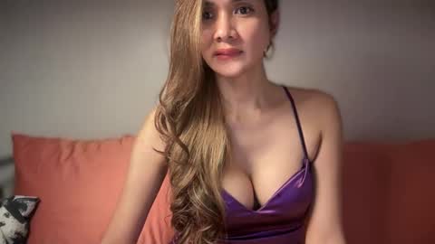 Yna     online show from 01/03/25, 04:59