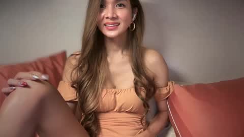 Yna     online show from 01/07/25, 08:03