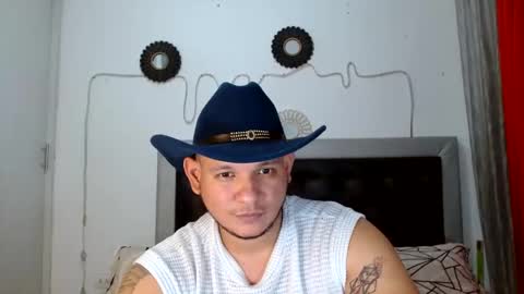 Snapshot of bigthick_blackcock chatting on 09/26/25, 07:01 MANUEL online show from 09/26/25, 07:01
