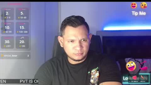 Snapshot of bigthick_blackcock chatting on 04/17/26, 08:06 MANUEL online show from 04/17/26, 08:06