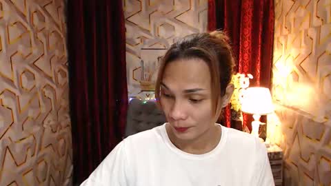 sophia online show from 11/06/25, 11:33