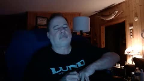 Snapshot of bigthicksatisfying2 chatting on 10/23/25, 03:17 bigthicksatisfying2 online show from 10/23/25, 03:17