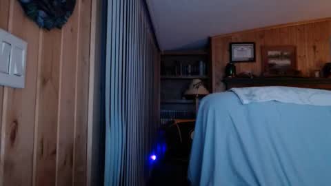 Snapshot of bigthicksatisfying2 chatting on 10/27/25, 12:36 bigthicksatisfying2 online show from 10/27/25, 12:36