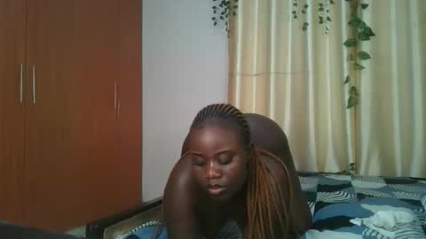 Snapshot of bigtits_baddie chatting on 12/02/25, 11:00 bigtits_baddie online show from 12/02/25, 11:00