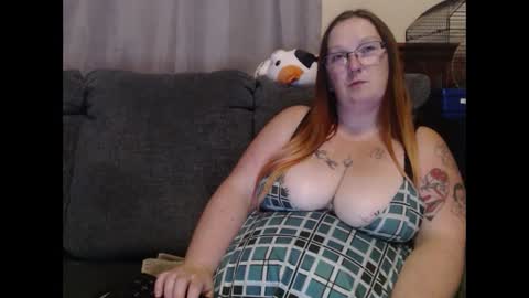 Snapshot of bigtitsgirl9991 chatting on 10/03/25, 05:37 Kim online show from 10/03/25, 05:37