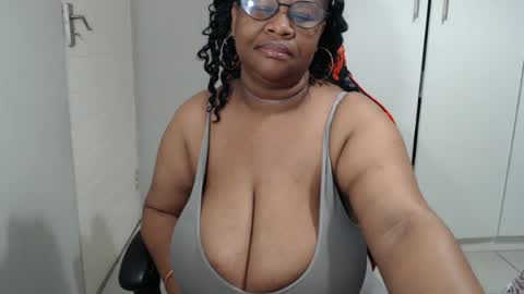 Lona online show from 07/20/26, 03:10