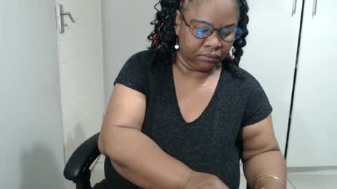 Lona online show from 07/22/26, 02:47