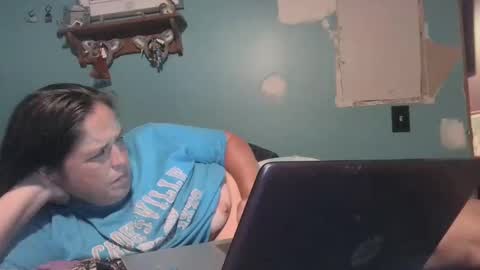 Snapshot of bigtomcat45 chatting on 09/11/25, 01:39 bigtomcat45 online show from 09/11/25, 01:39
